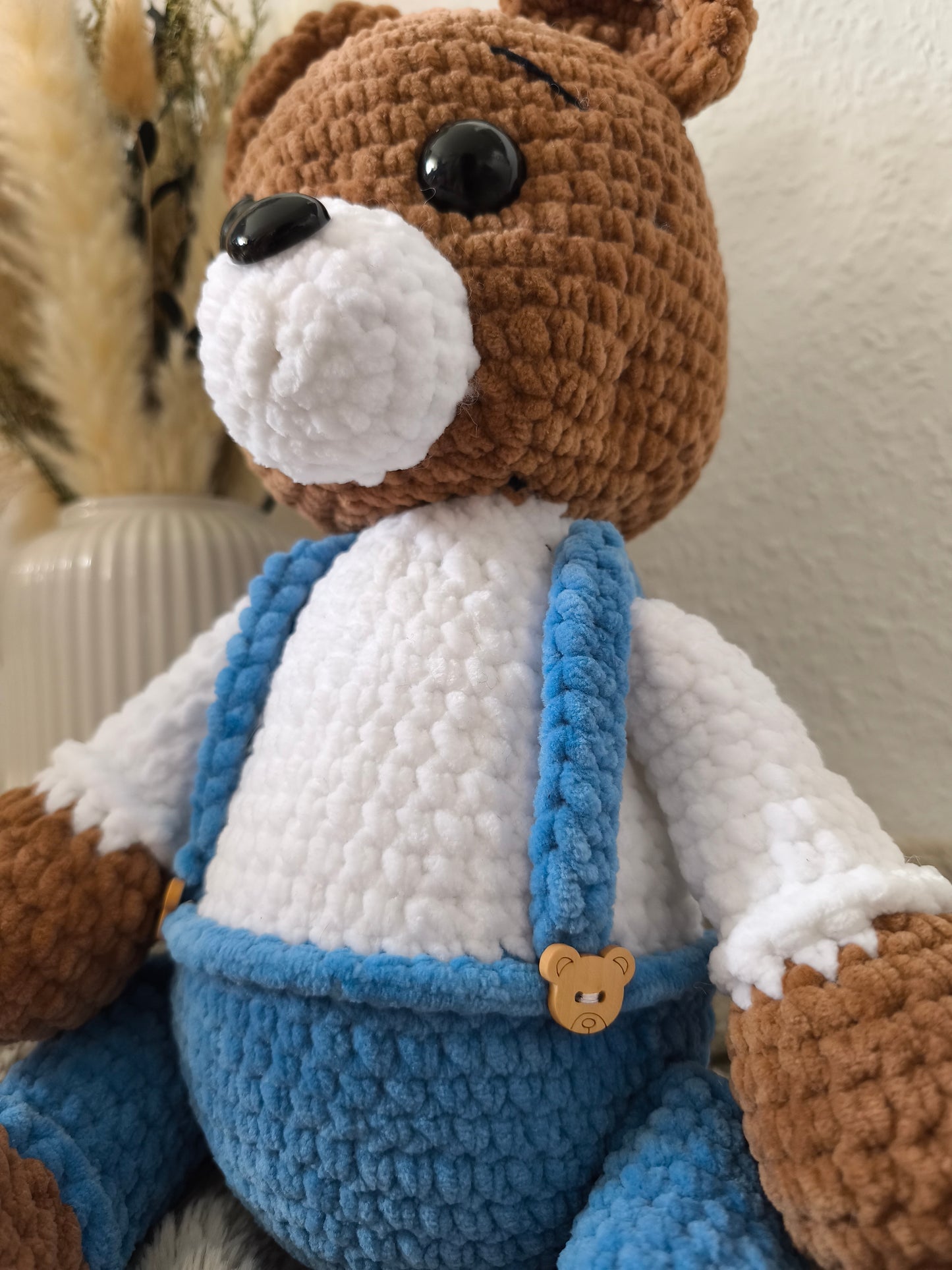 Teddy in Latzhose