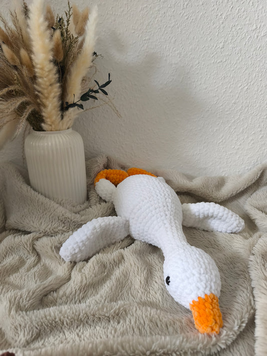 Selbstgehäkelte Gans